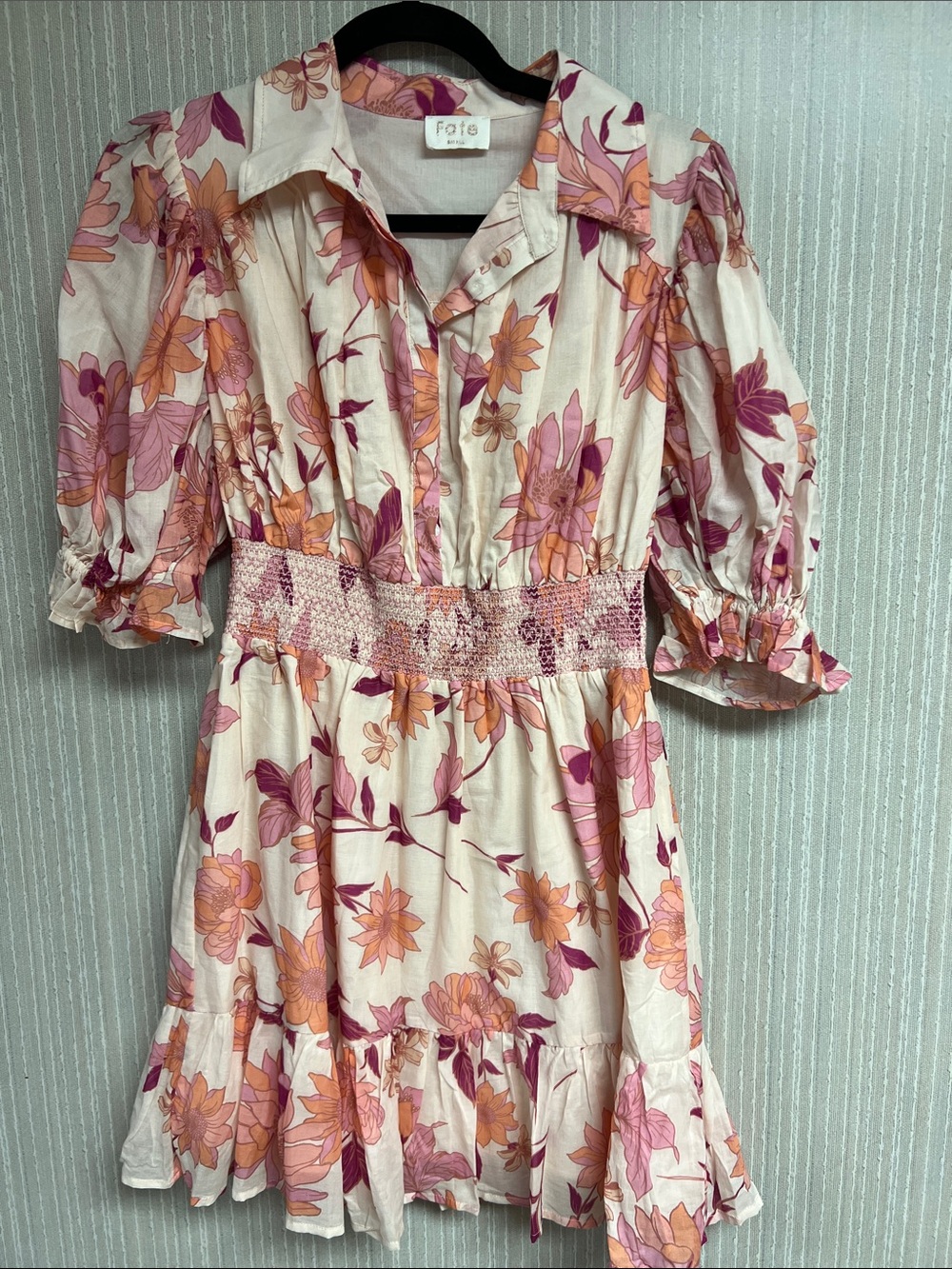 NWOT S Fate Floral Midi Dress in Cream, Pink & Orange